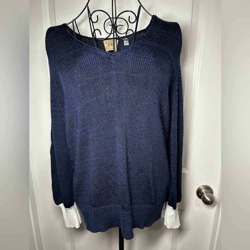 Elie Tahari Navy‎ and White Knit Top
